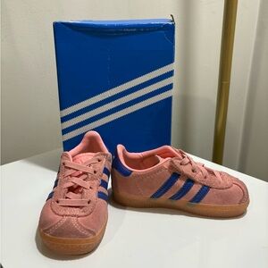 Adidas Kids Sneakers in Pink and Blue